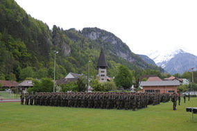 Fahnenübernahme in Meiringen